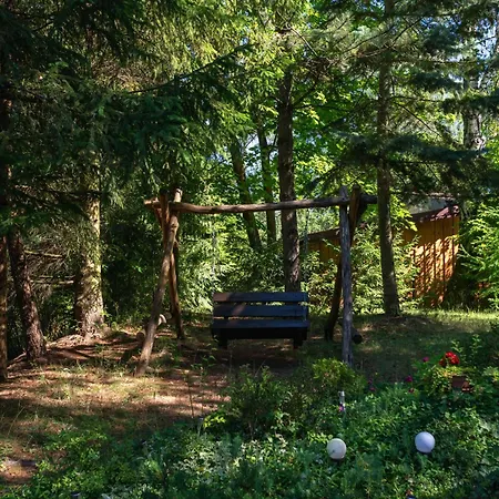 Nad Jeziorem 山林小屋