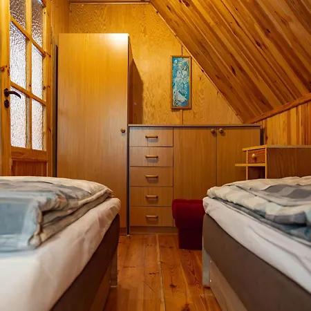 山林小屋 Nad Jeziorem 克雷托维尼