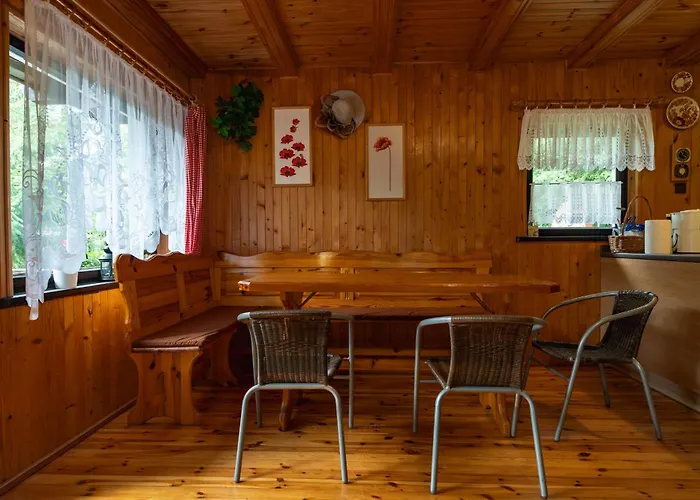 Nad Jeziorem بيت خشبي