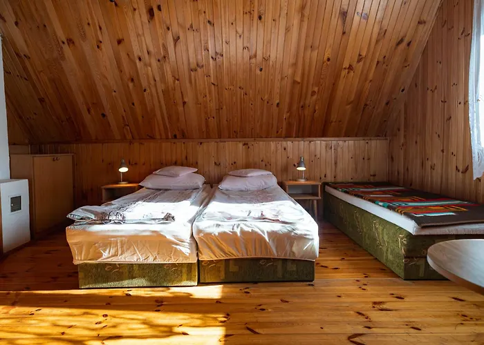 Nad Jeziorem بيت خشبي *